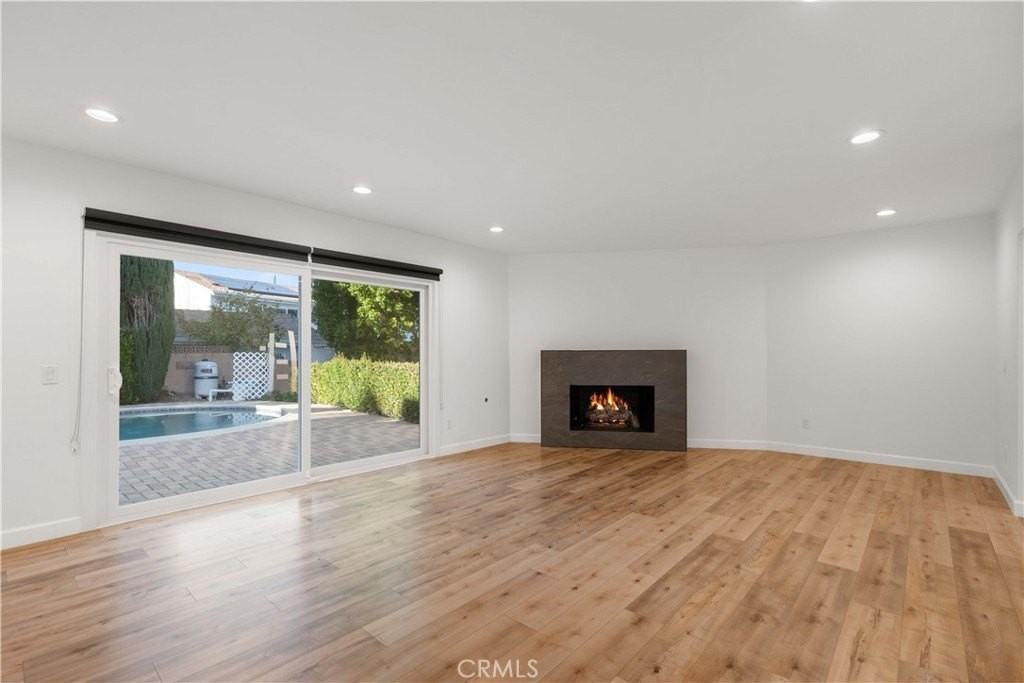 4121 Picasso Ave - Photo 4 of 31