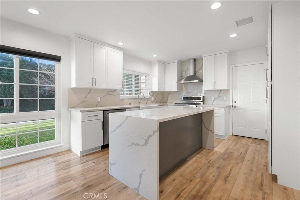 4121 Picasso Ave - Photo 5 of 31