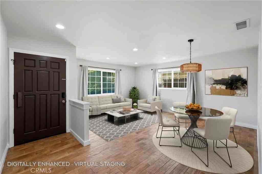 24000 Archwood St - Photo 6 of 50