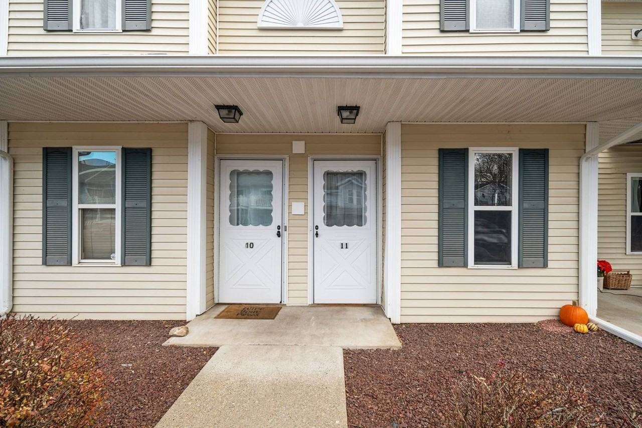 1911 Cambridge Manor Dr - Photo 4 of 33