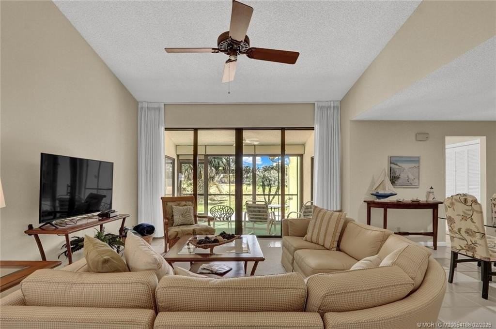 4004 Sw Osprey Creek Way - Photo 7 of 39