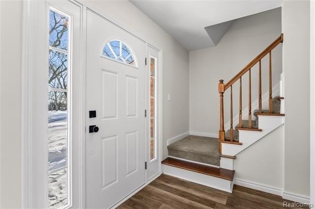 3715 Ledge Dr - Photo 3 of 35