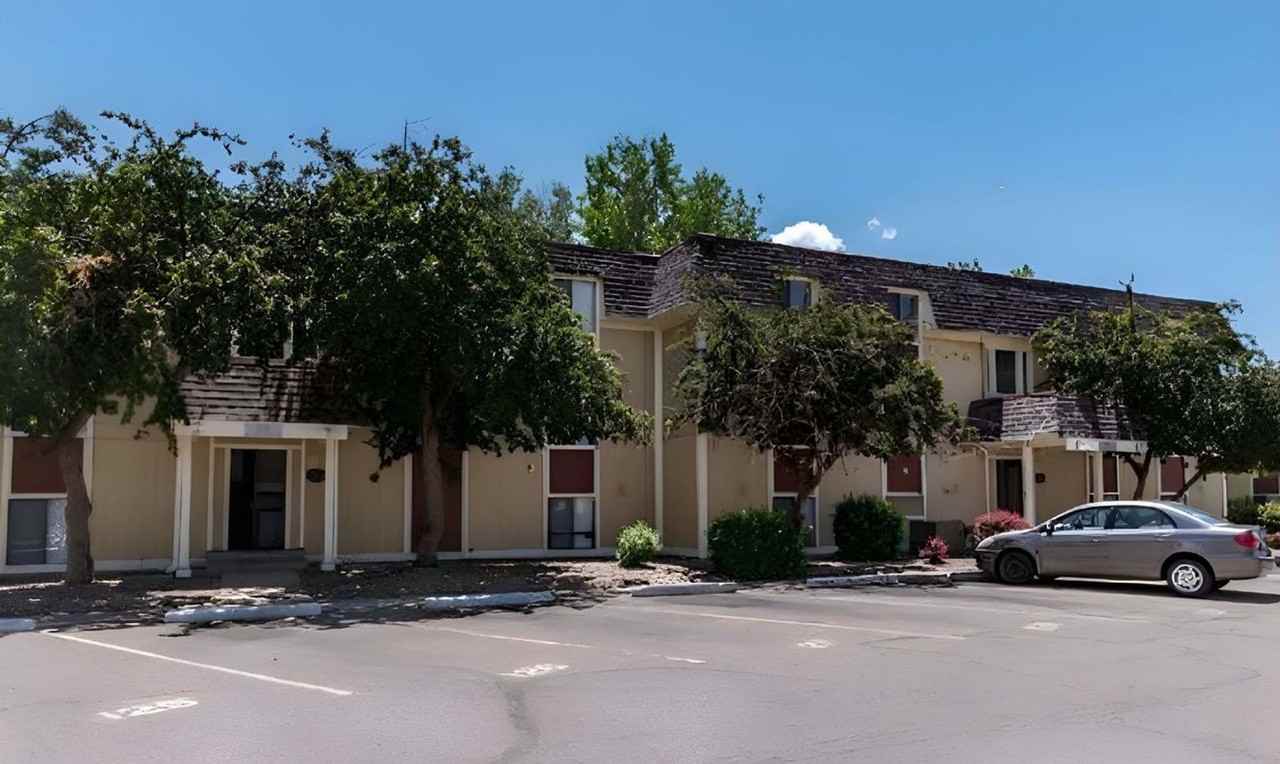 Fitzsimmons Junction - Photo 5 of 50