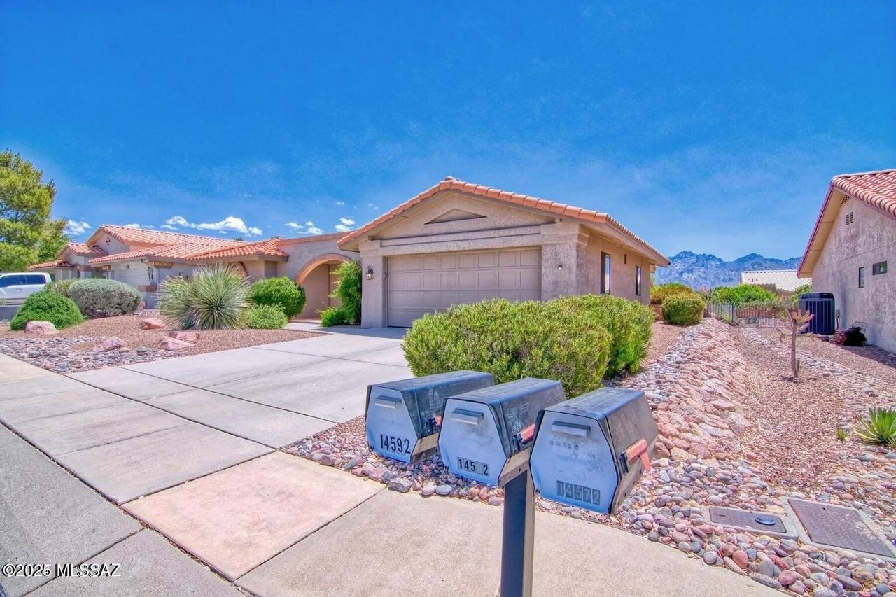 14582 N Alamo Canyon Dr - Photo 3 of 45