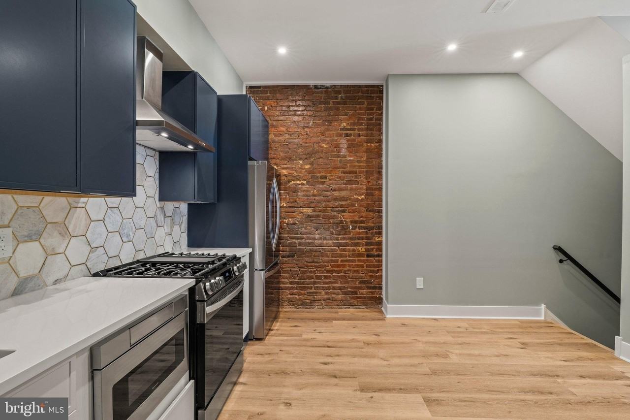 152 Fairmount Ave Apt 1 #1 - Photo 3 of 17