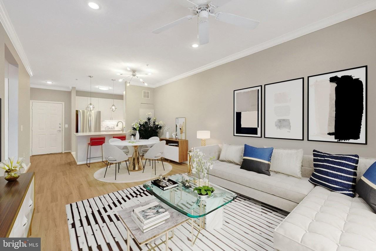 2791 Centerboro Dr Apt 284 #284 - Photo 2 of 50