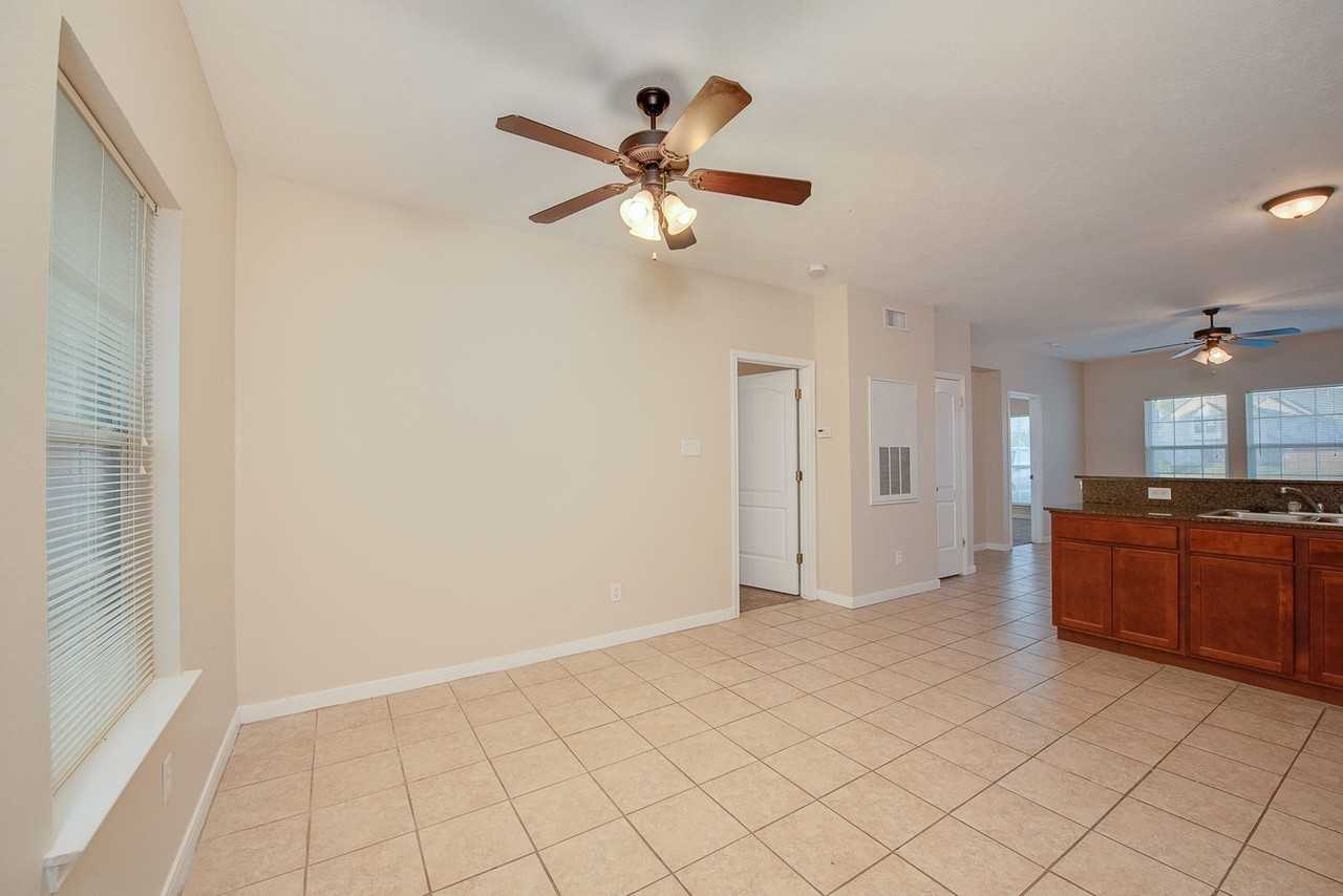 Richmond Ridge Townhomes - RR - Photo 4 of 50