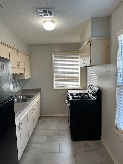 2132 Northeast 19th Street - Photo 5 of 13