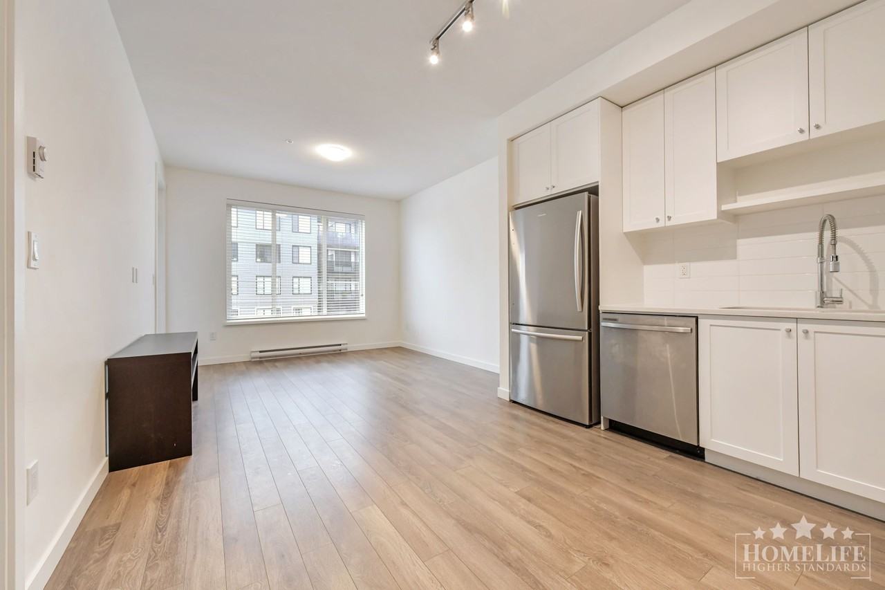 15835 85 Ave - Photo 3 of 16