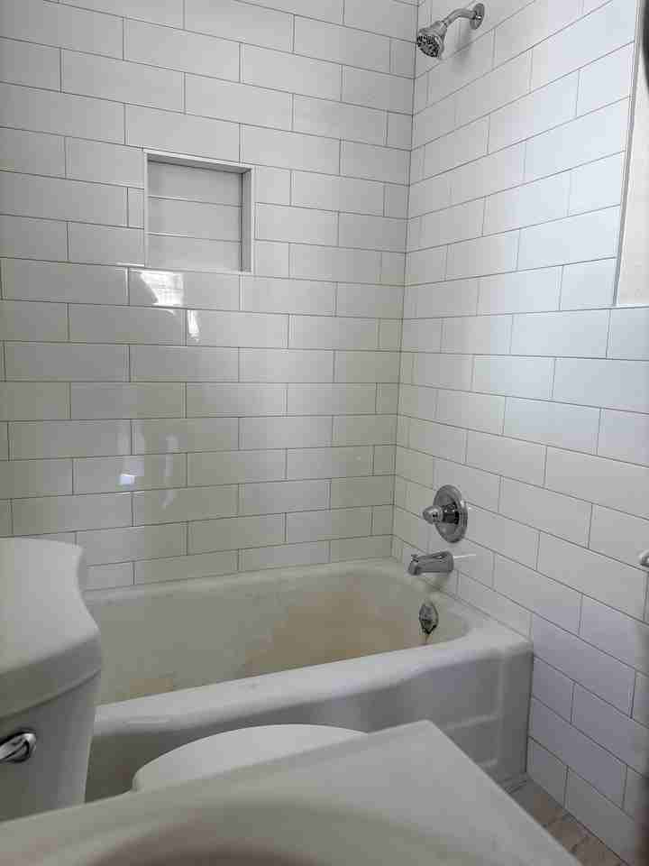 740 North Grandview Avenue #3 - Photo 4 of 12