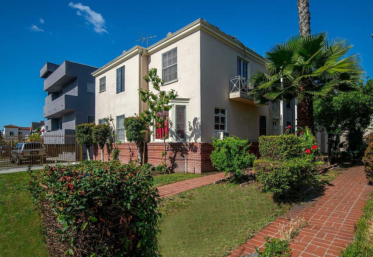 Crenshaw Park Apartments - Photo 3 of 16