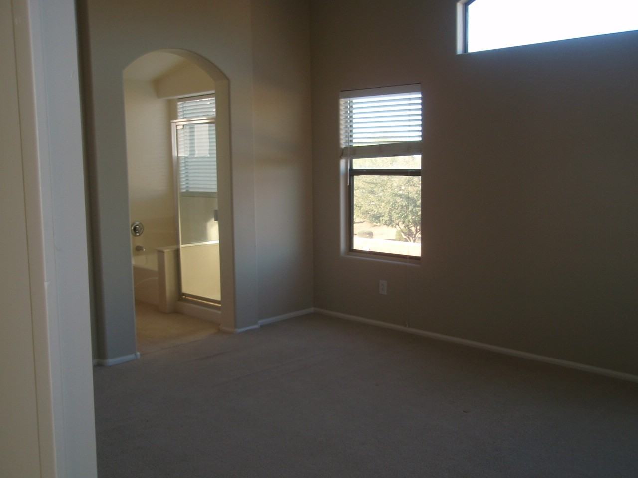 1246 N 167th Dr - Photo 5 of 14