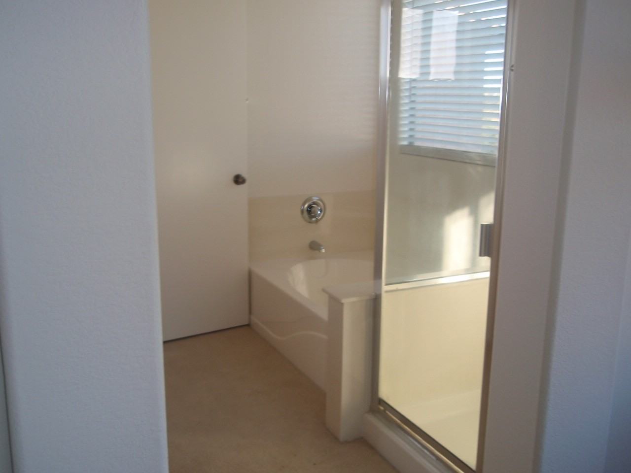 1246 N 167th Dr - Photo 7 of 14