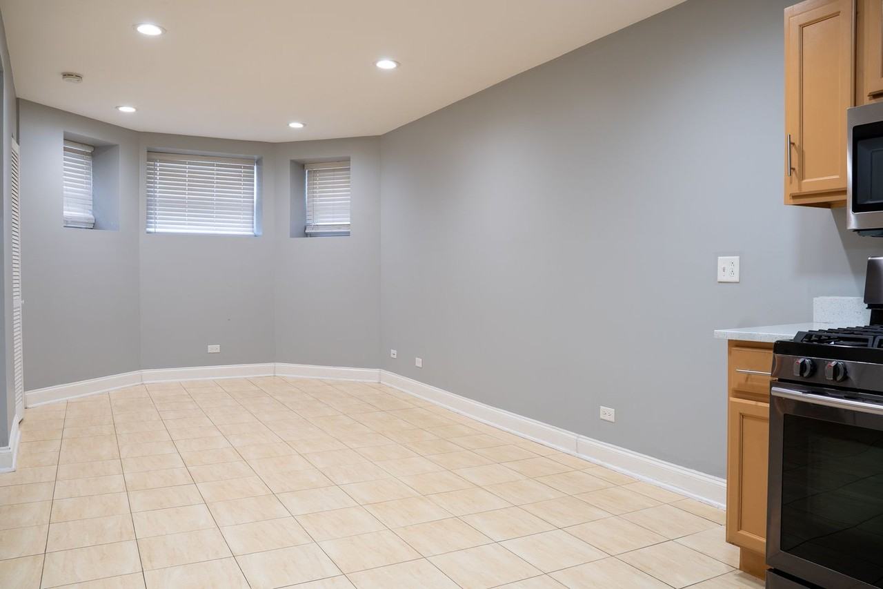 6605 S Kimbark Ave - Photo 5 of 19