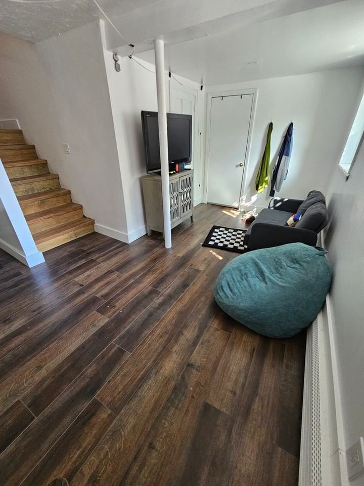 510 Harvard St - Photo 6 of 9