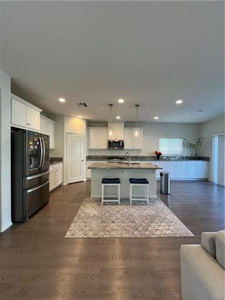 24398 Montgomery Way - Photo 4 of 26