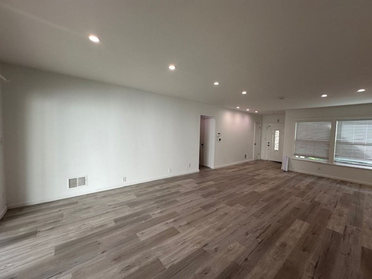 7118 Sunnybrae Ave - Photo 4 of 22