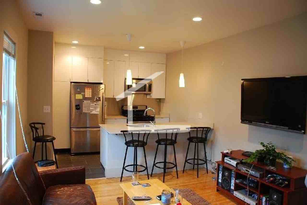 27 Greylock Rd - Photo 4 of 22