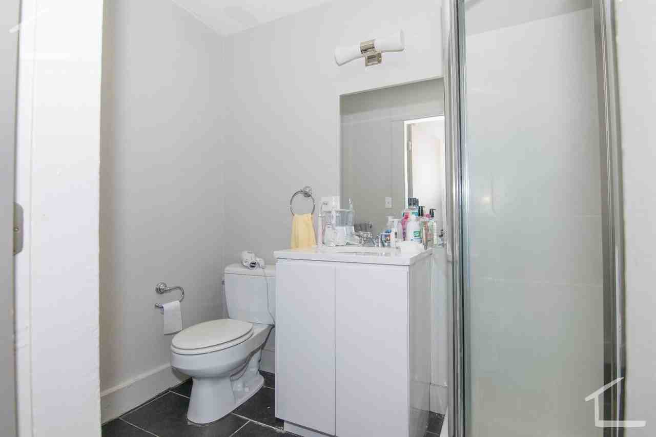 15 Greylock Rd - Photo 4 of 7