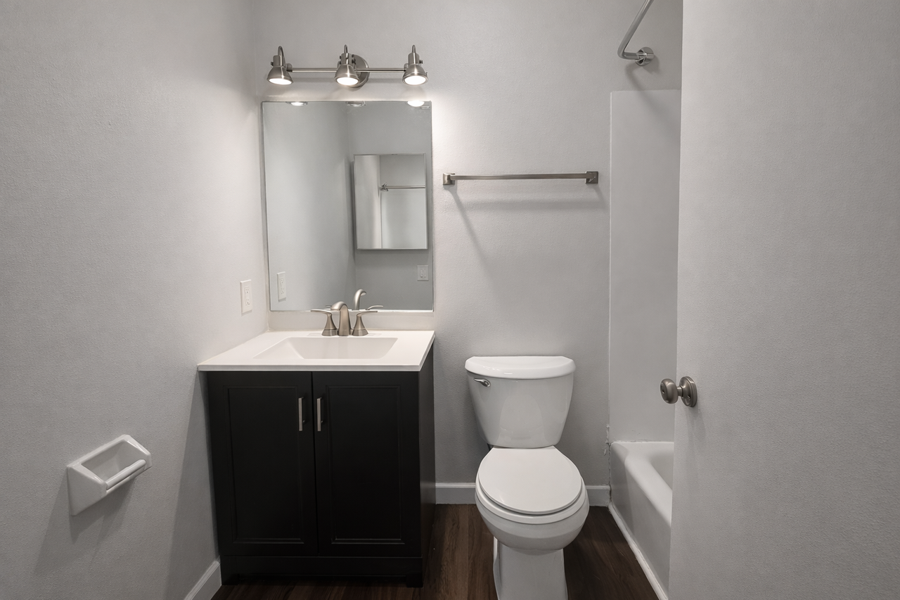 Woods Edge Townhomes - Photo 6 of 17