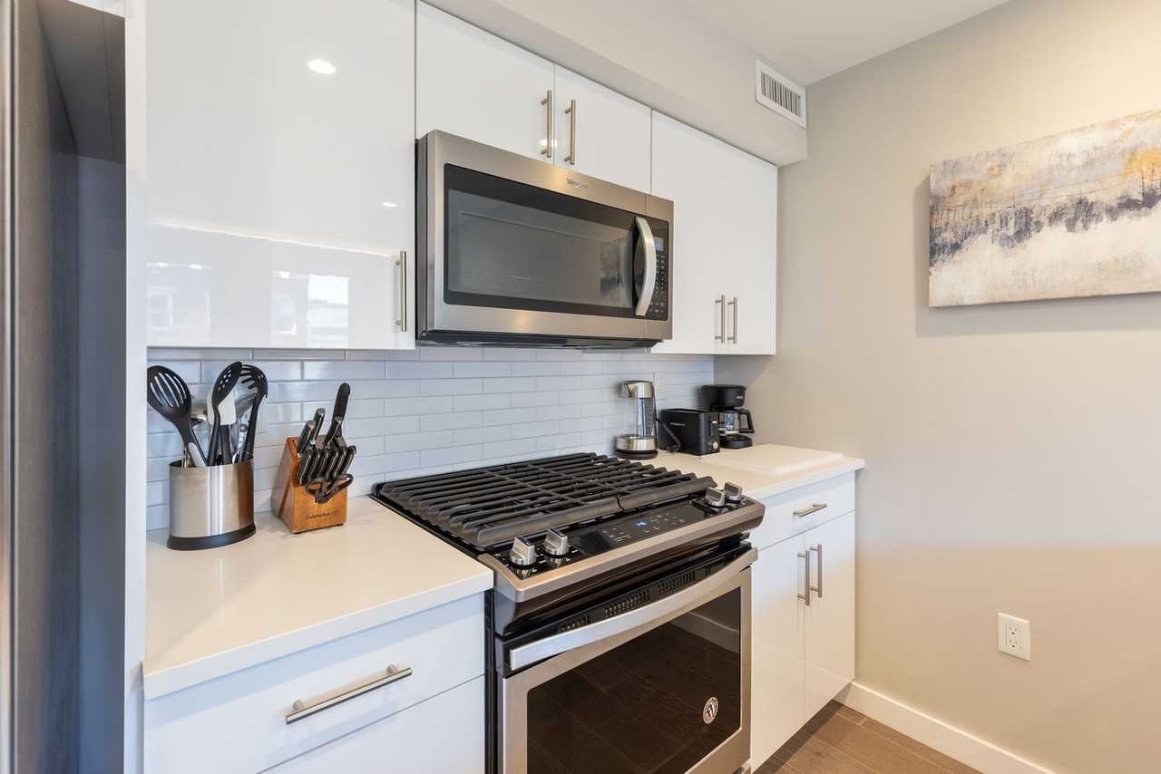 240 Freedom Trail #1318704P - Photo 4 of 10