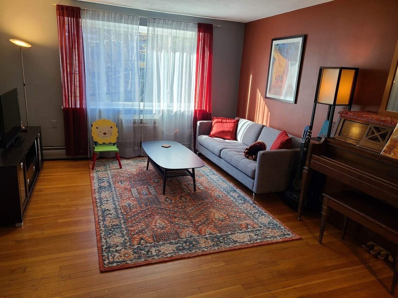 197 Kent St #1364249P - Photo 4 of 11