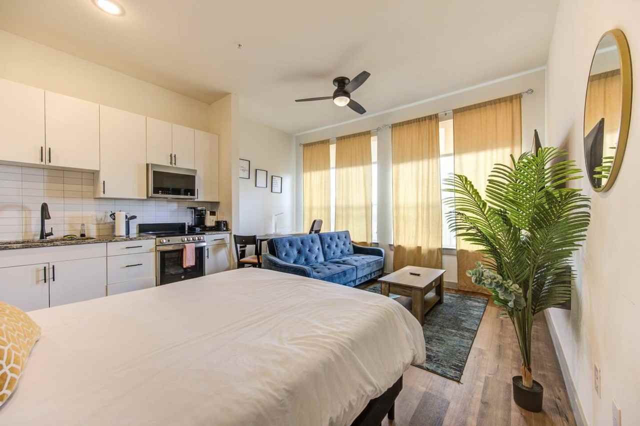 1111 Shepherd Dr #1380755P - Photo 3 of 50