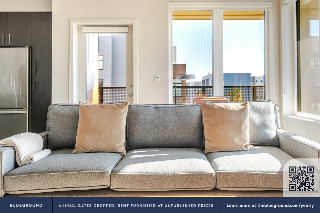 2333 Calle Del Mundo - Photo 4 of 50