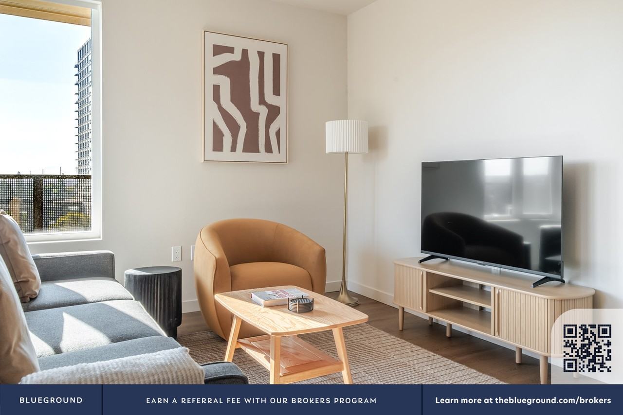 2333 Calle Del Mundo - Photo 5 of 50