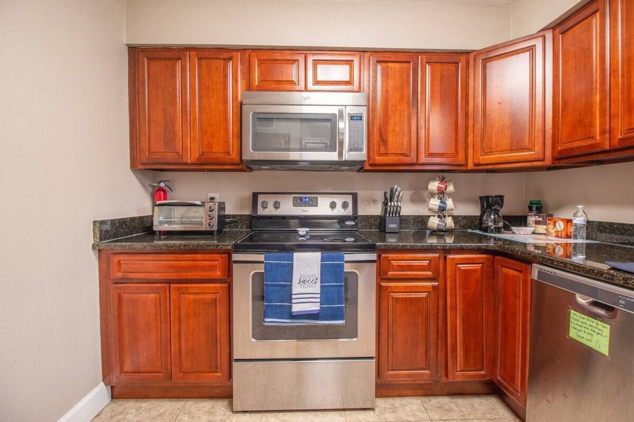 1327 Berwyn Rd #1436606P - Photo 6 of 16