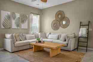 412 N Hampton Dr - Photo 1 of 1