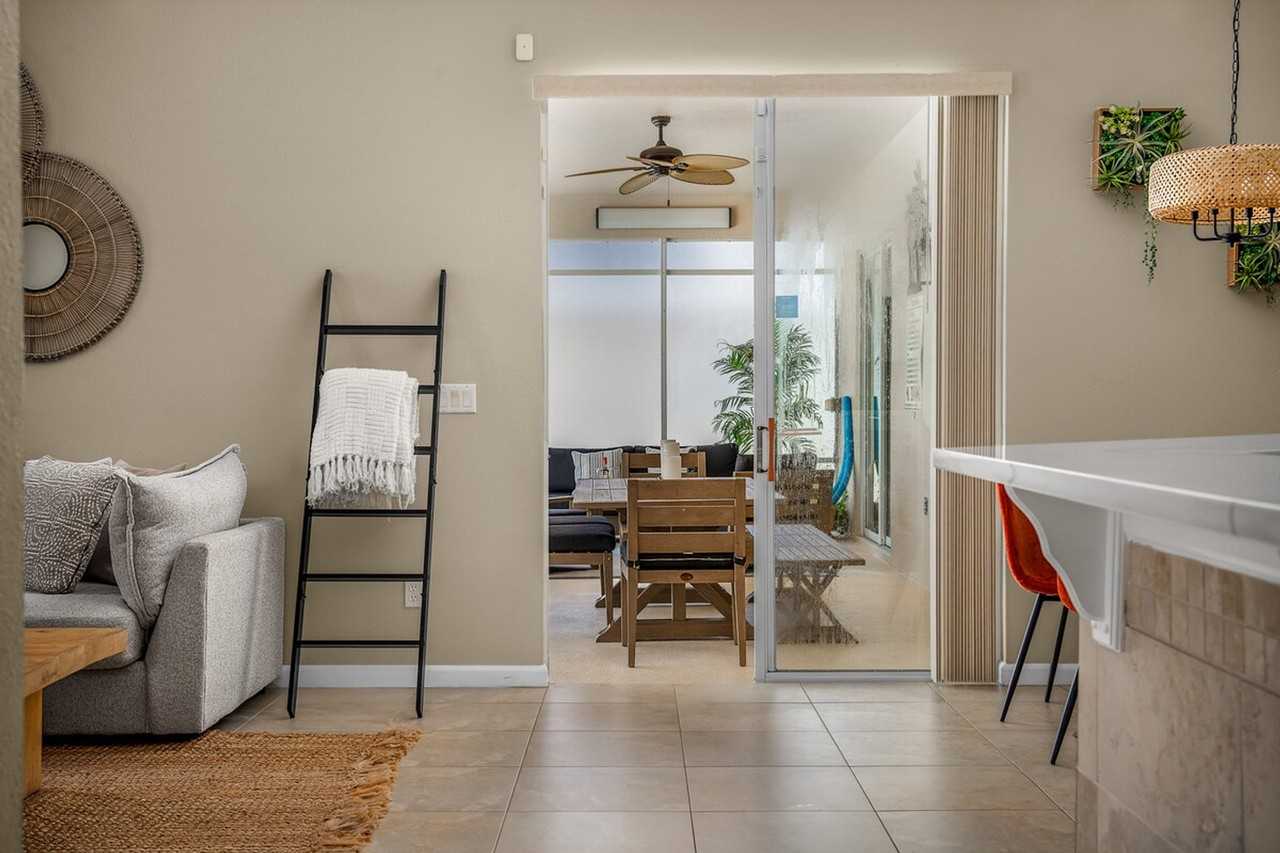 412 N Hampton Dr #1459481P - Photo 6 of 50