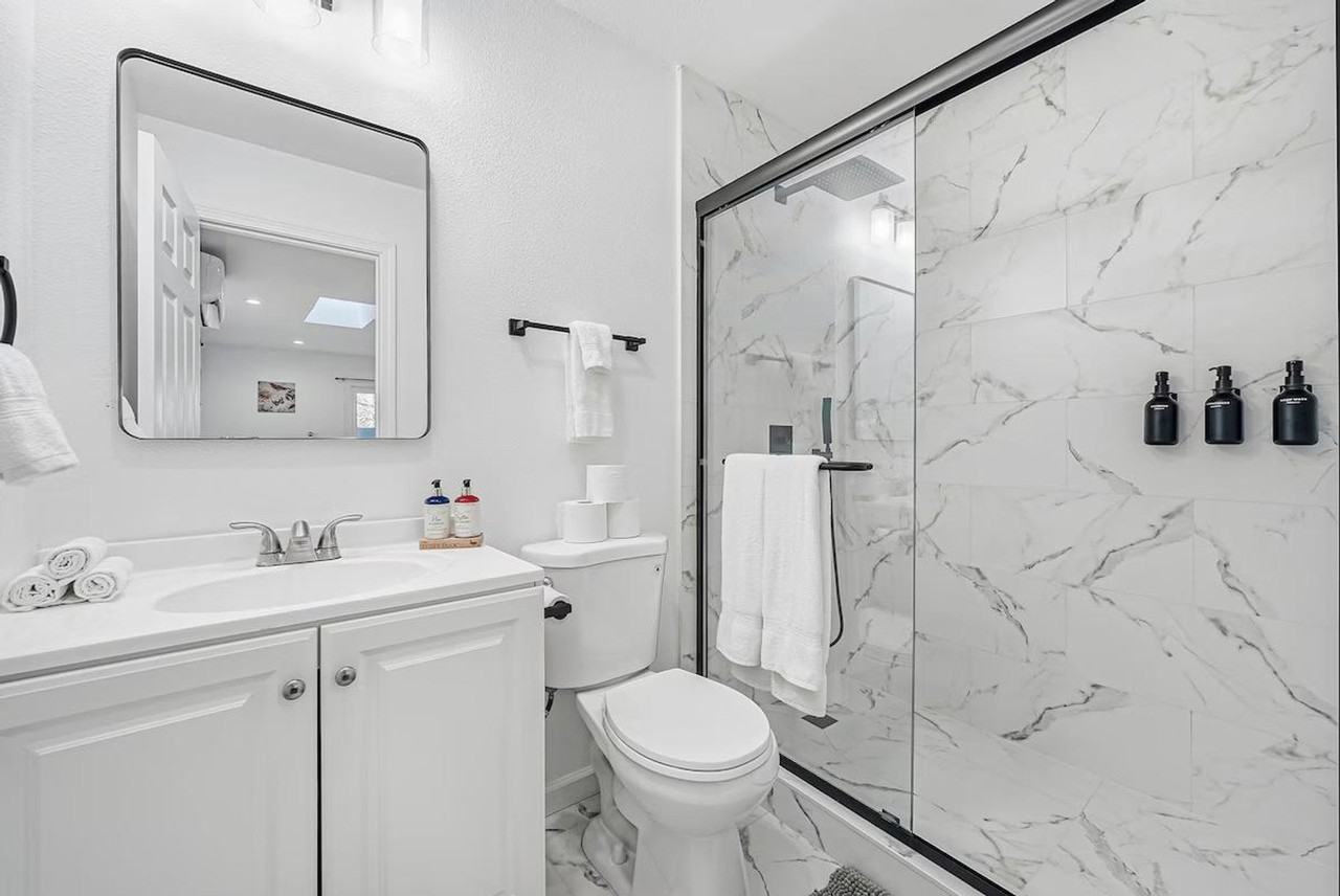 542 Columbia Ave #1460105P - Photo 3 of 21