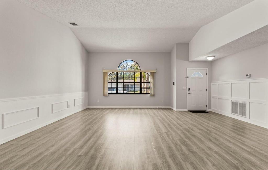 4405 Plumosa St - Photo 6 of 25