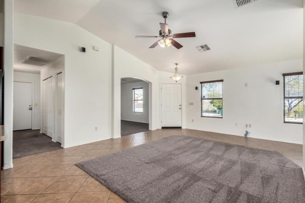 13296 E Coyote Well Dr - Photo 5 of 32