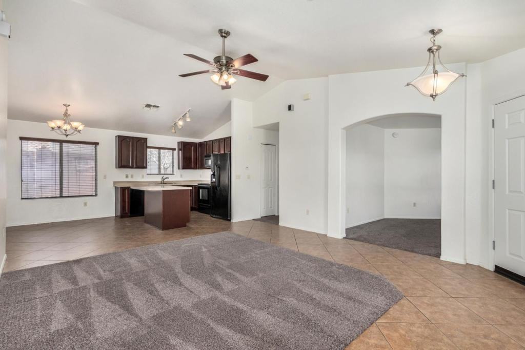 13296 E Coyote Well Dr - Photo 7 of 32