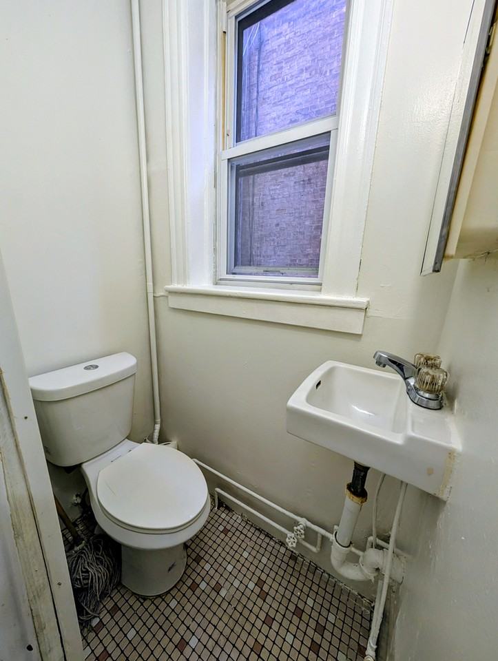 48 Boulevard #B - Photo 7 of 12