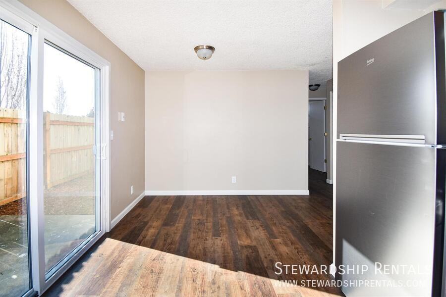 1162 Grant Aly - Photo 7 of 16