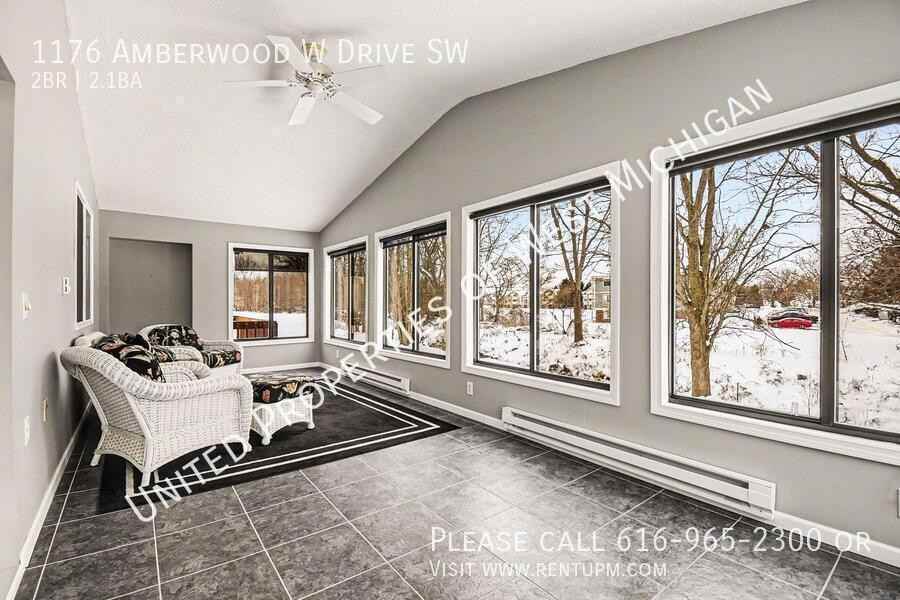 1176 Amberwood West Dr Sw - Photo 4 of 17