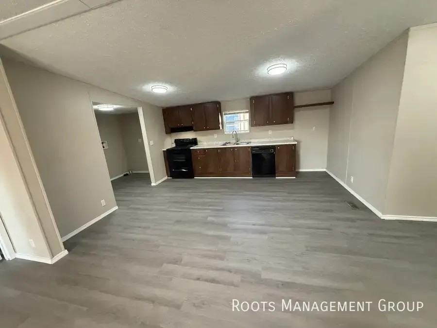 315 E 18th Pl #129 - Photo 6 of 29