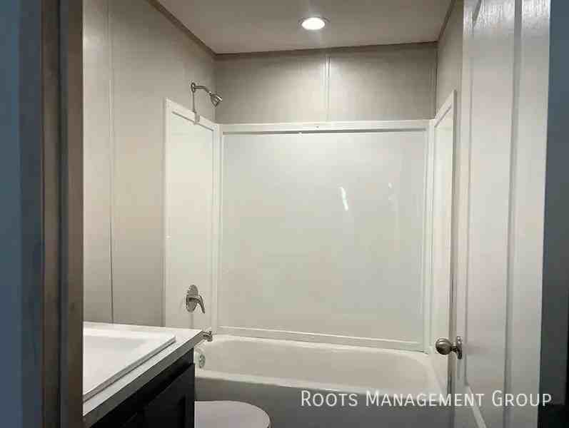 E11 Meadows Ct #E11 - Photo 2 of 14