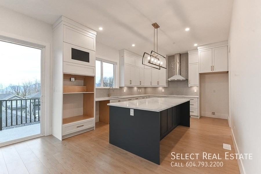 8573 Forest Gate Dr #A - Photo 3 of 26