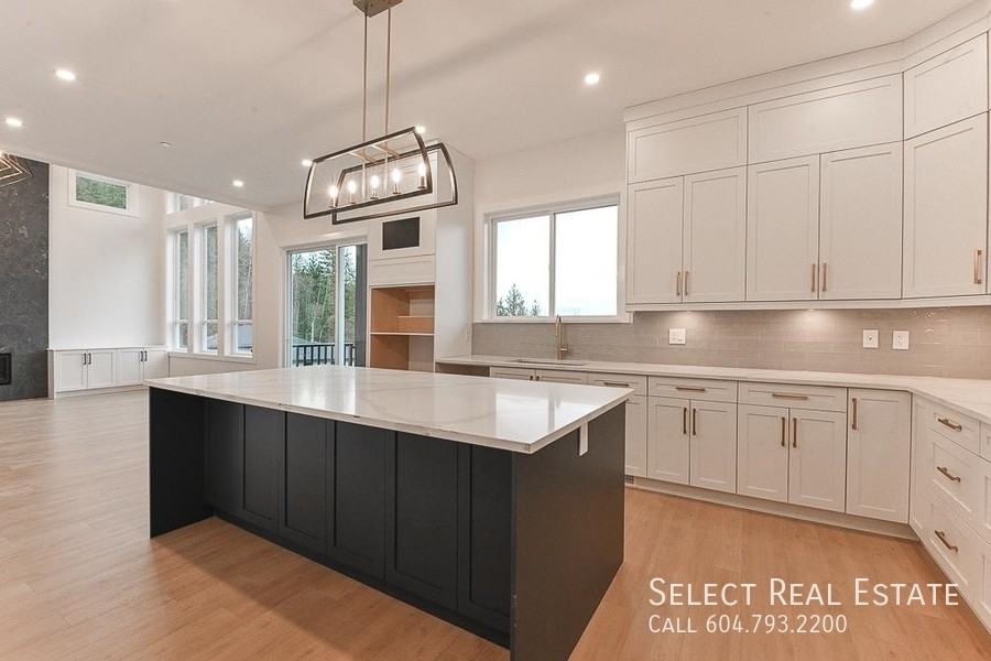 8573 Forest Gate Dr #A - Photo 5 of 26