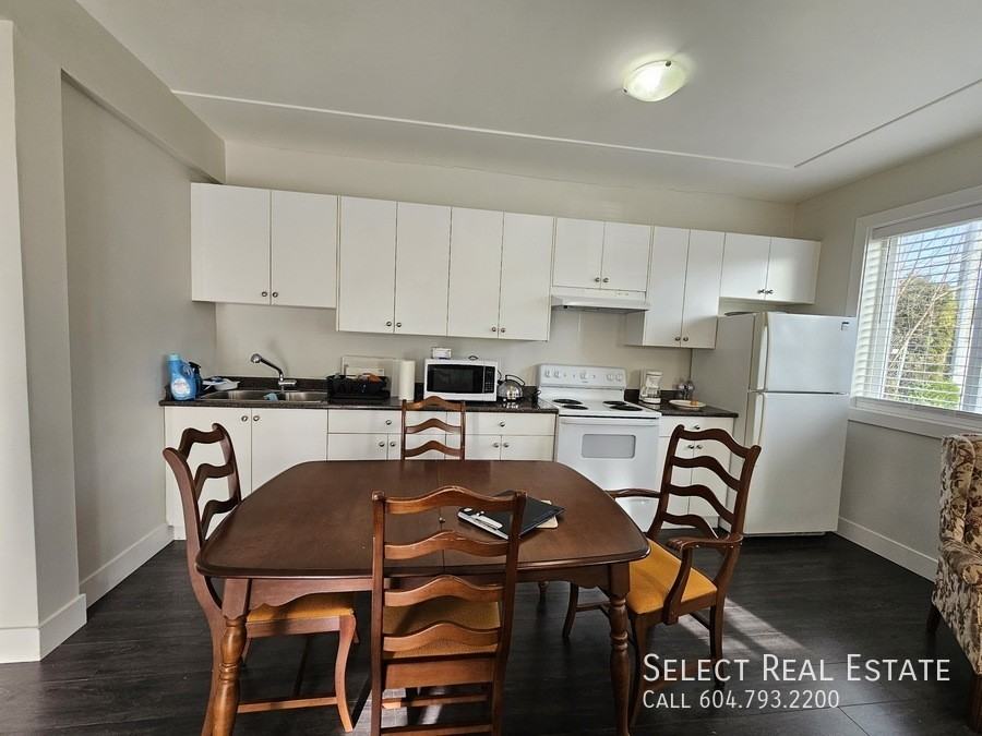 9245 Hazel St #1 - Photo 4 of 14