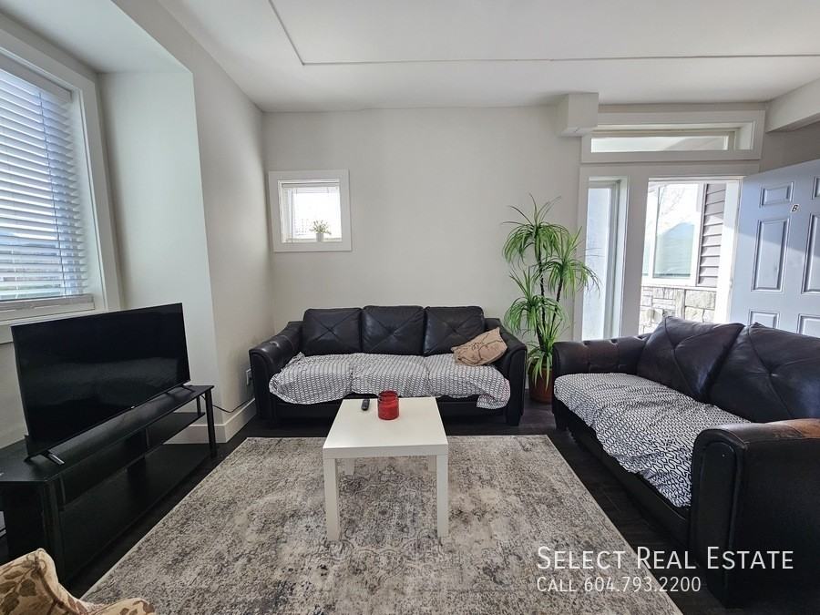 9245 Hazel St #1 - Photo 7 of 14