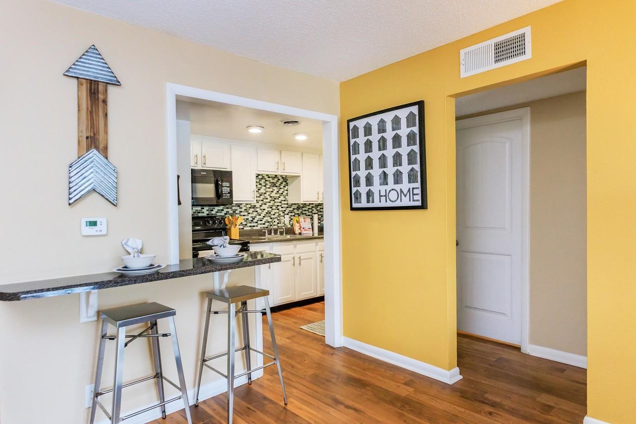 Music City Flats - Photo 2 of 38