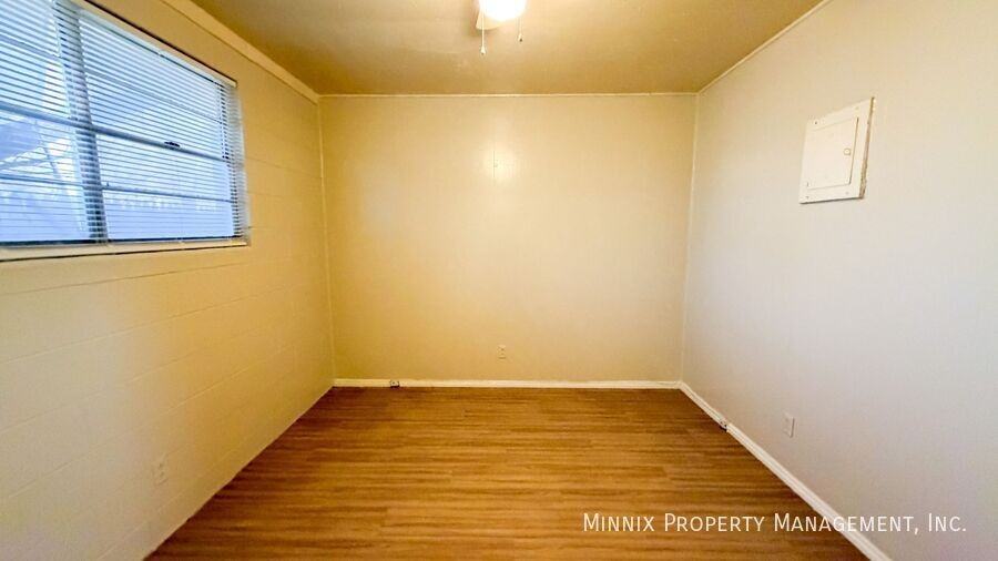 2212 2nd St #4 - Photo 7 of 10