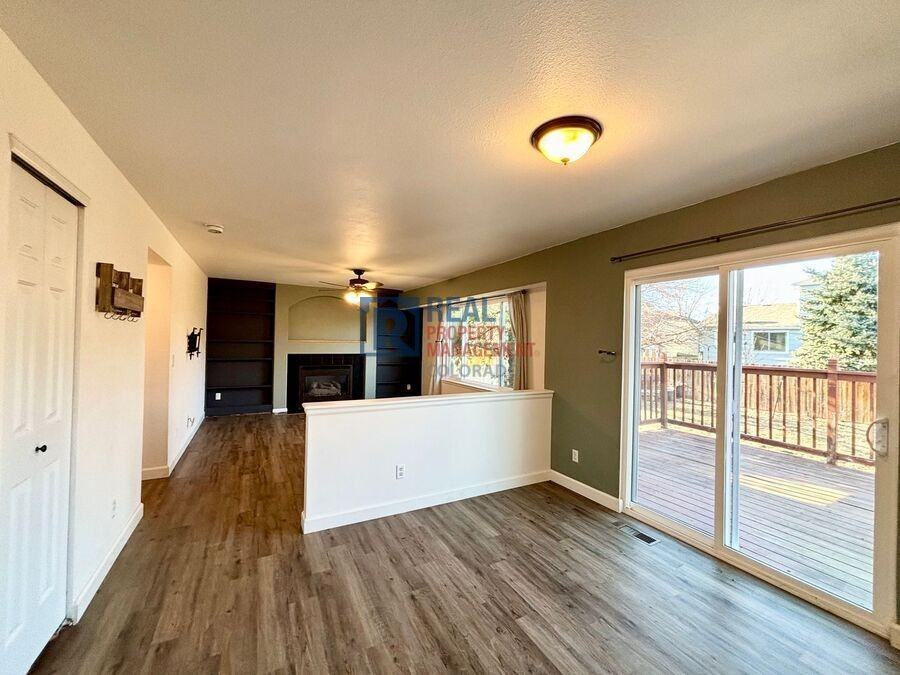 17627 Cornish Pl - Photo 3 of 19