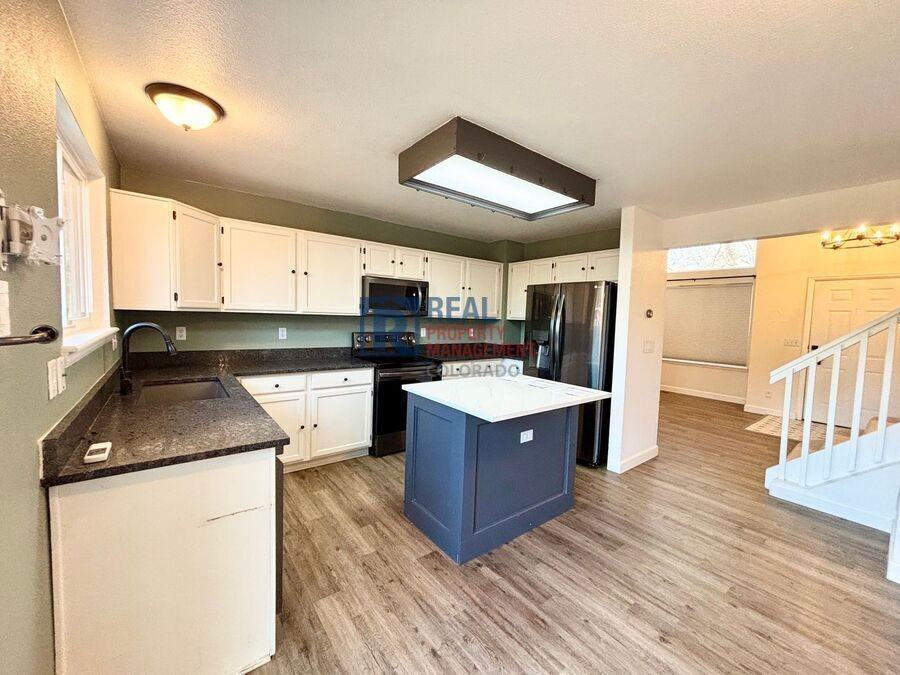 17627 Cornish Pl - Photo 4 of 19