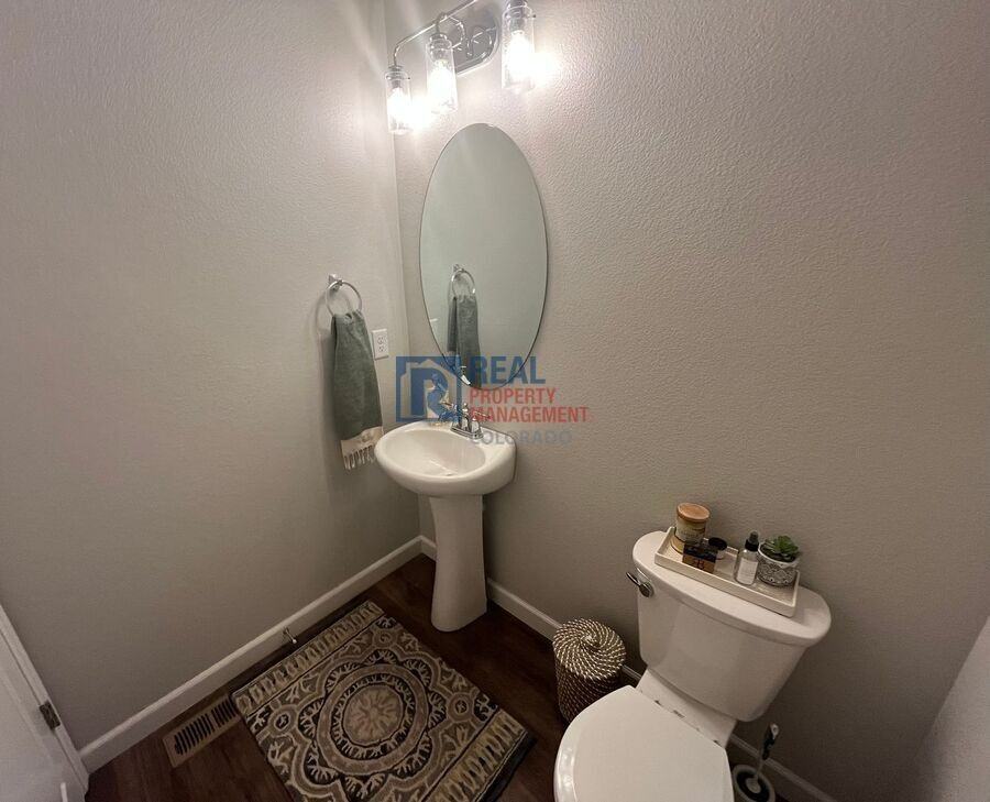 276 Hillspire Dr - Photo 4 of 13